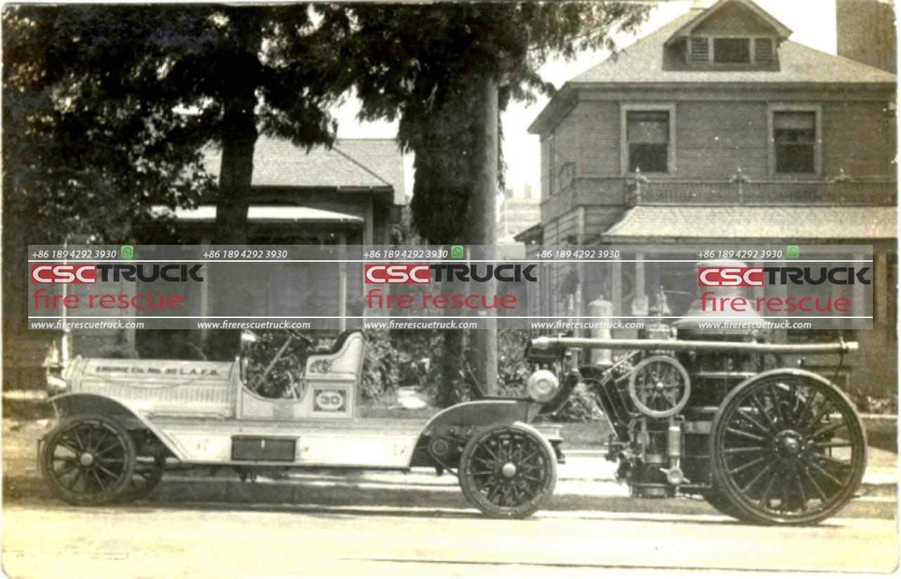 Gasoline-powered engine Fire Truck