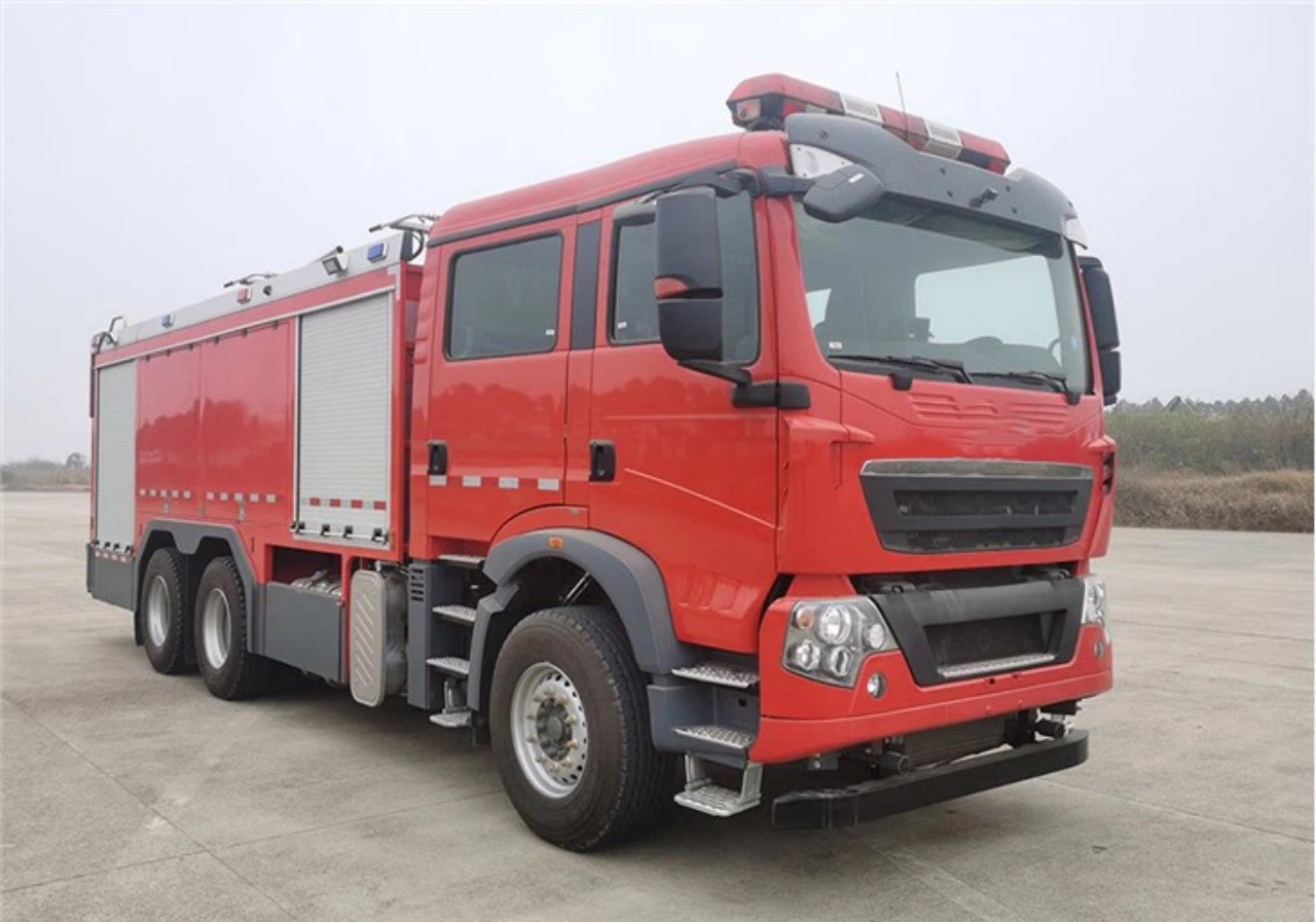 Dry Powder Fire Truck (3)