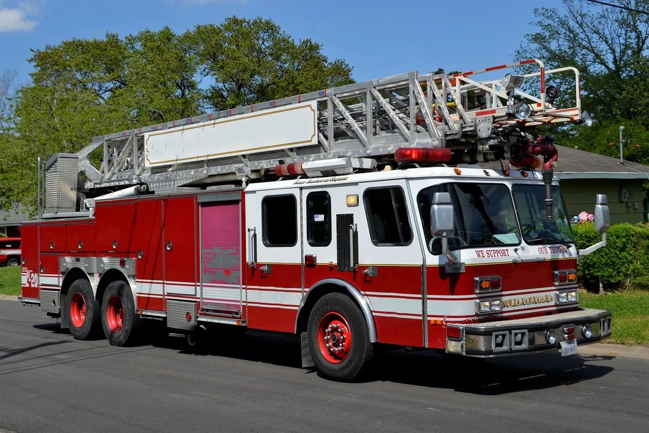 Fire engine (2)