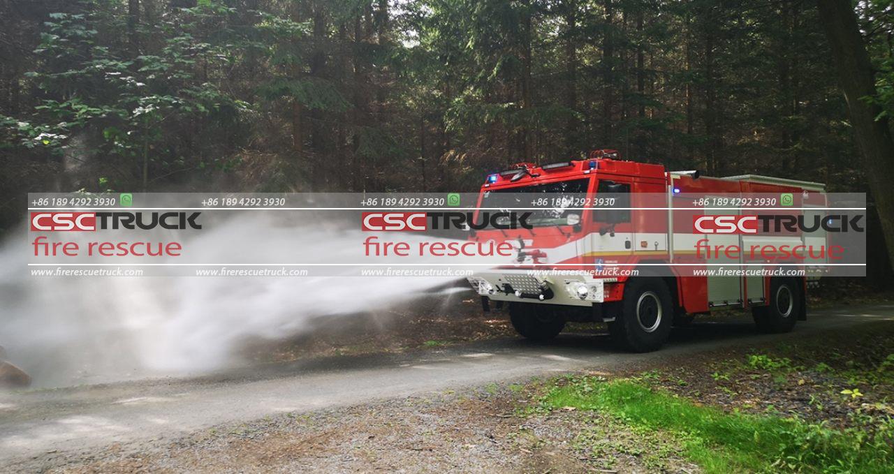 Foam transfer fire truck (2)