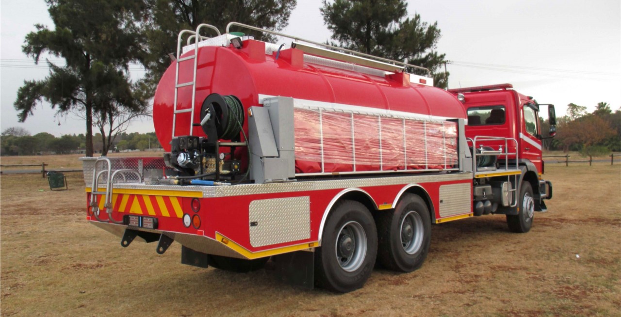 water bowser fire truck (6)