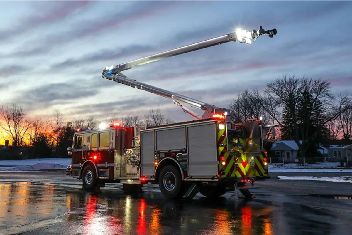 water tower fire truck (6)