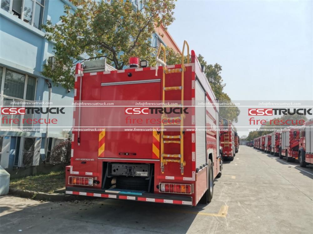 6 Wheelers 8000 Liters Water Fire Truck (3) 6 Wheelers 8000 Liters Water Fire Truck (3)