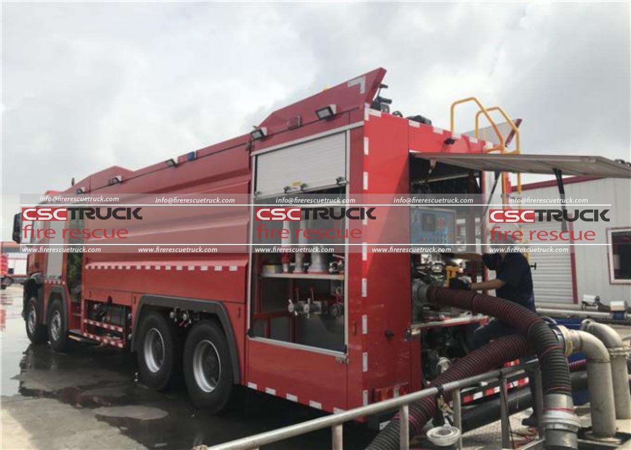 Benz 10000 Liters Water Foam Fire Truck (3) Benz 10000 Liters Water Foam Fire Truck (3)