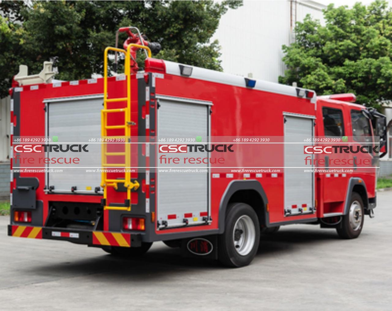 HOWO 4000 Liters Water Tanker Small Fire Engine (4) HOWO 4000 Liters Water Tanker Small Fire Engine (4)