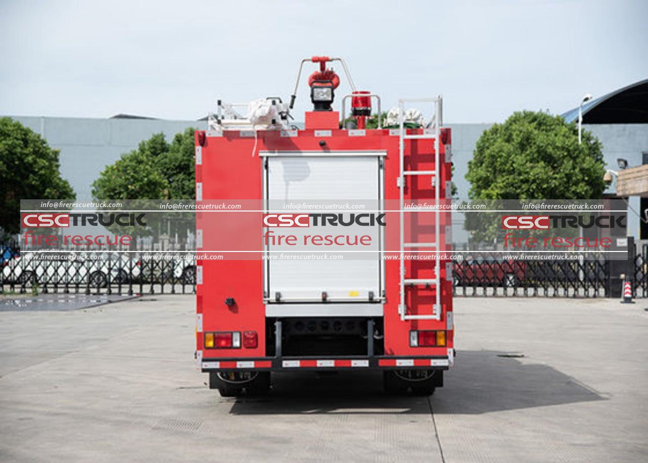 ISUZU 3000 Liters Water Foam Small Fire Truck (4) ISUZU 3000 Liters Water Foam Small Fire Truck (4)
