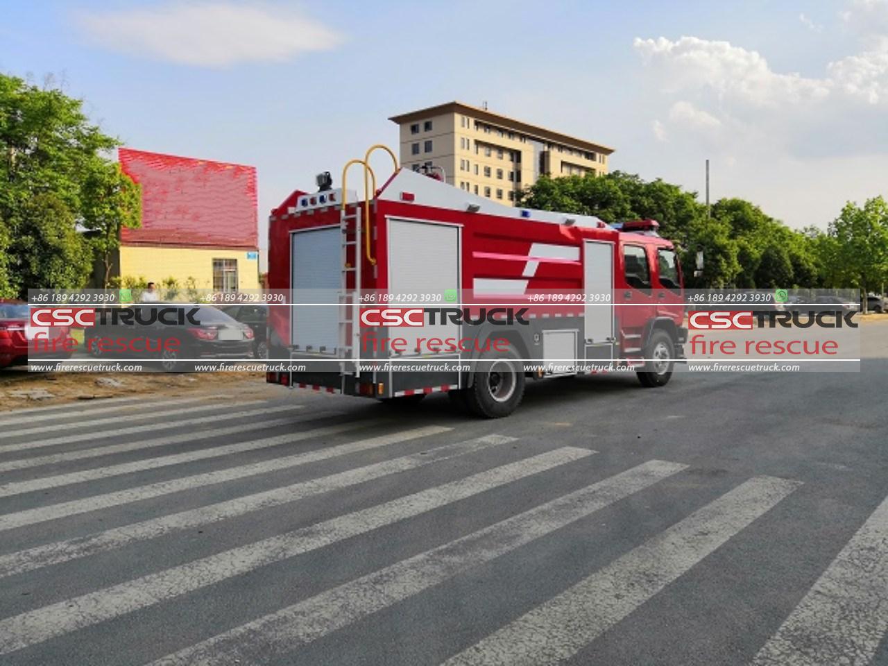 ISUZU FVR 8CBM Foam Fire Truck (2) ISUZU FVR 8CBM Foam Fire Truck (2)