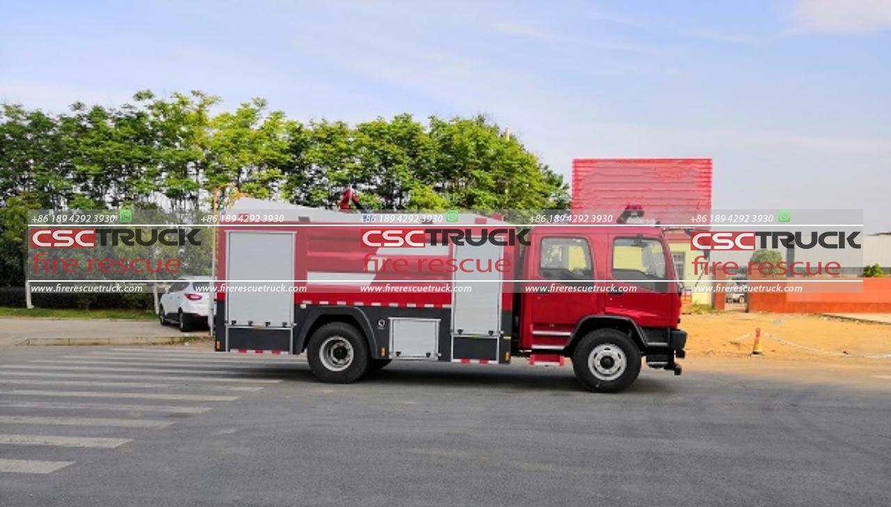 ISUZU FVR 8CBM Foam Fire Truck (4) ISUZU FVR 8CBM Foam Fire Truck (4)