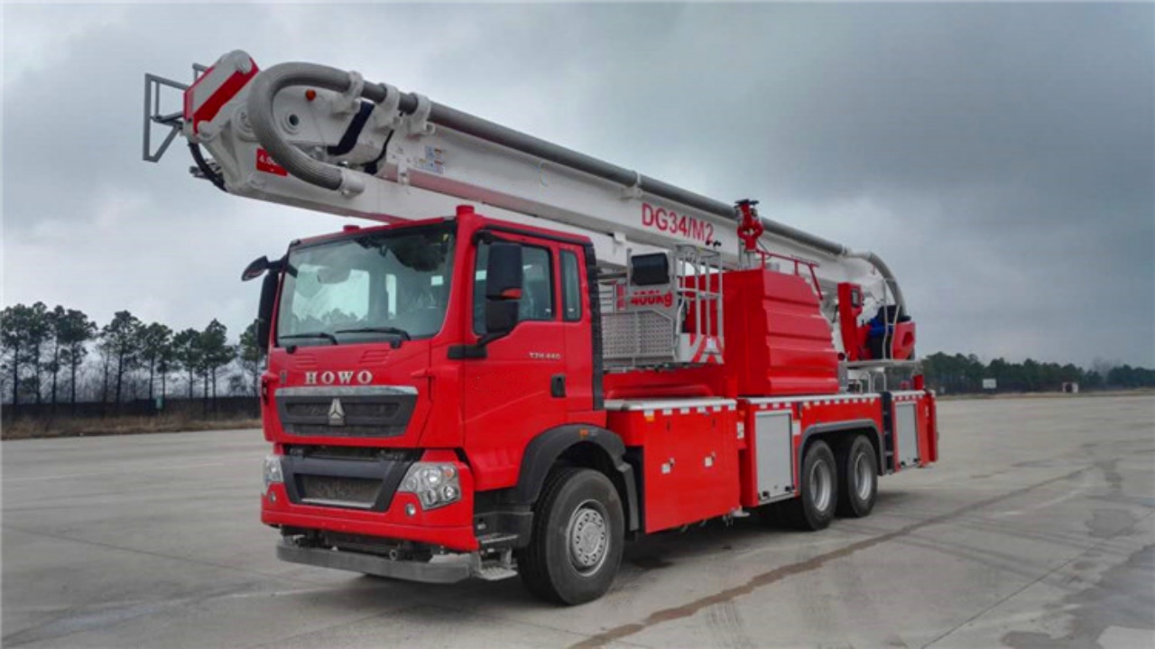 HOWO 34M Aerial Platform Fire Truck (4) HOWO 34M Aerial Platform Fire Truck (4)