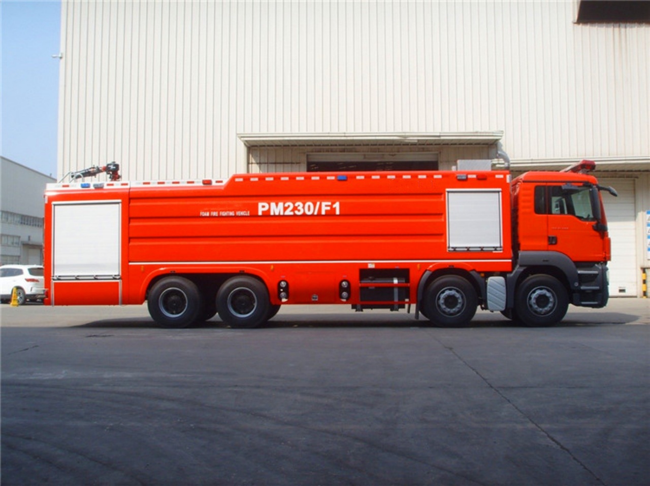 MAN 23Ton Foam Fire Engine (3) MAN 23Ton Foam Fire Engine (3)