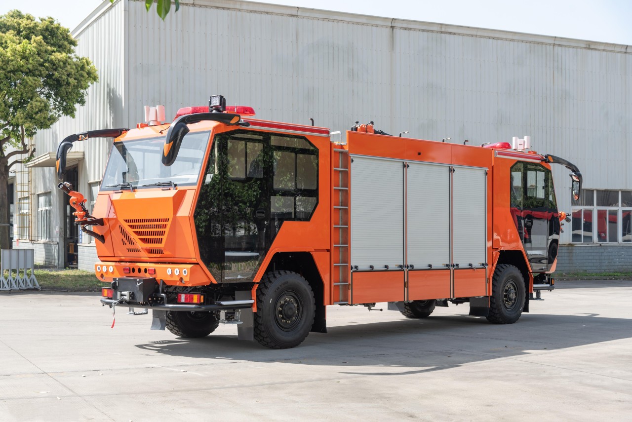 4000 Liters 4WD Bi-Directional Fire Truck (5)