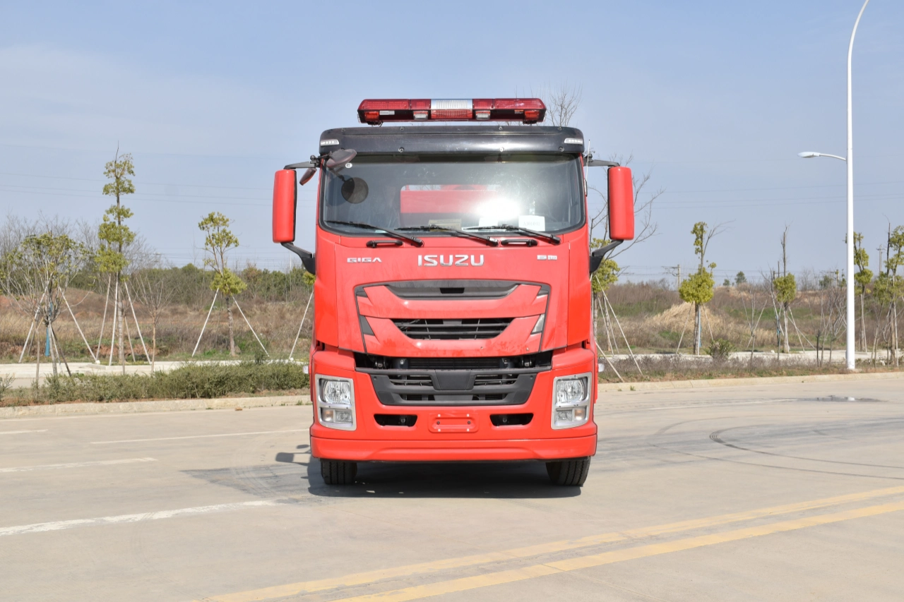 ISUZU 15000L Water Tanker Fire Truck (3)