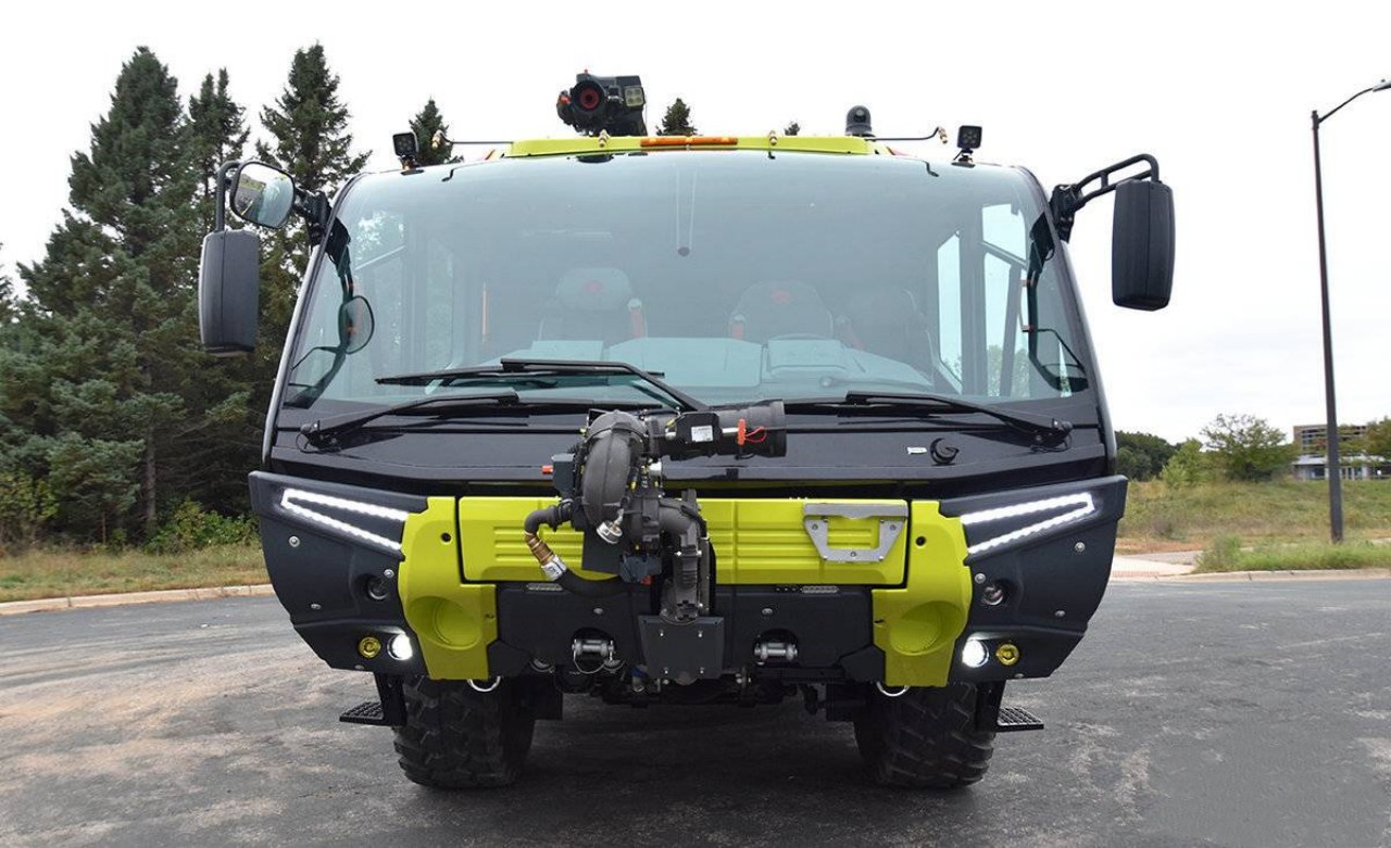 Airport Rescue Fire Fighting Truck (14)