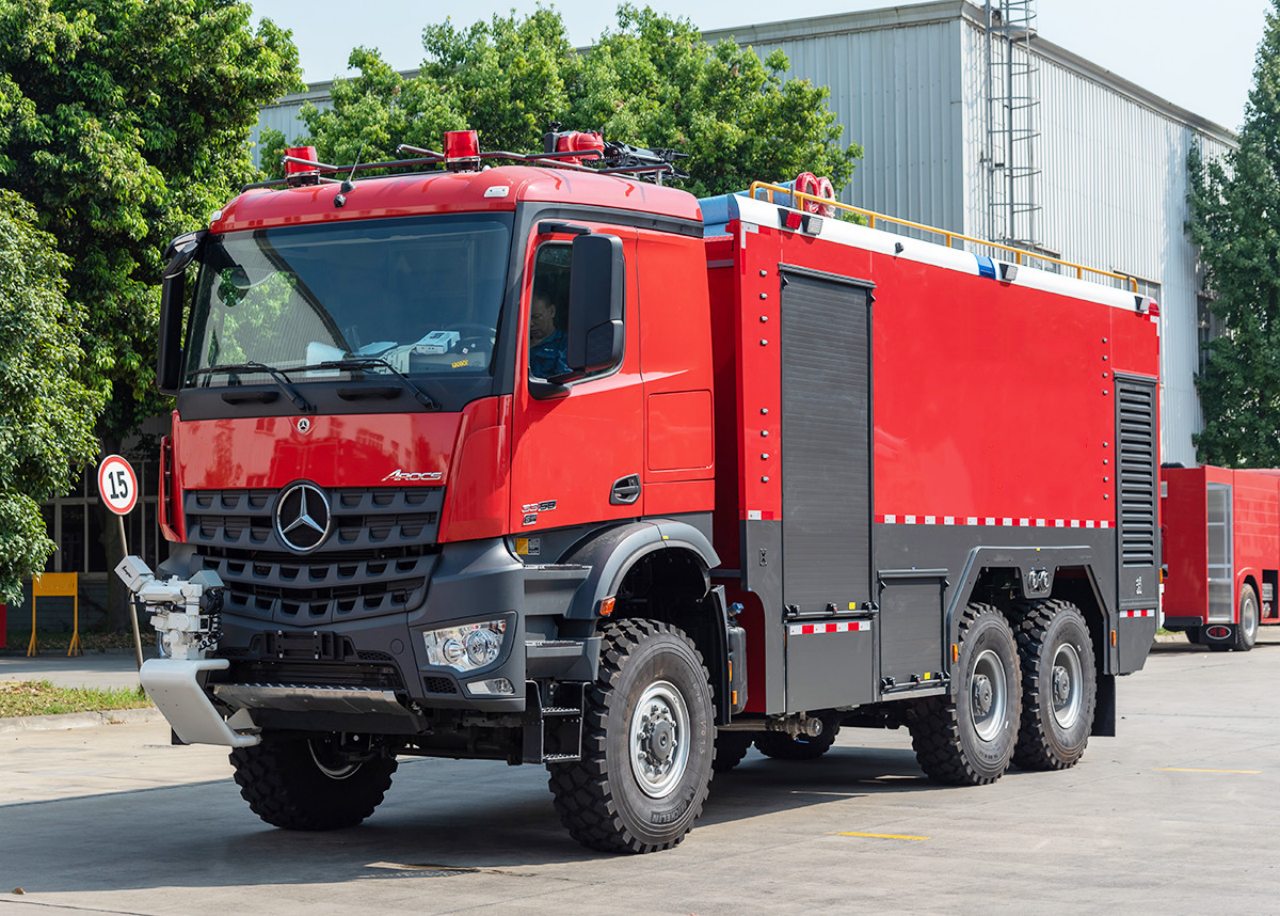 Benz 11000 Liters Airport Fire Fighting Truck