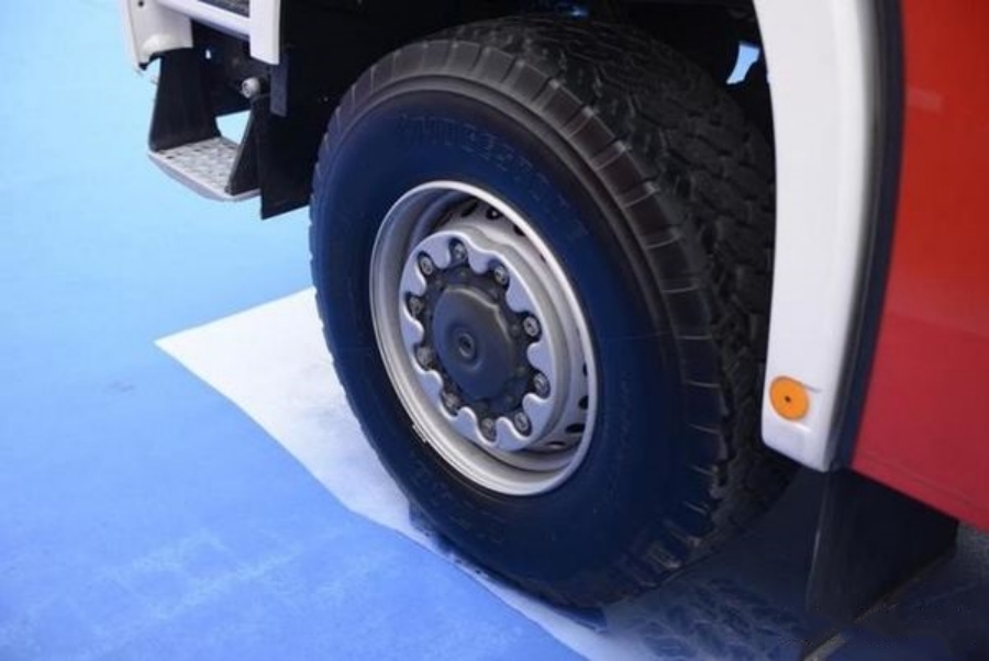 Can You Make a U-turn in Minutes The Ziegler Dual-cab Fire Truck is Here! (6)