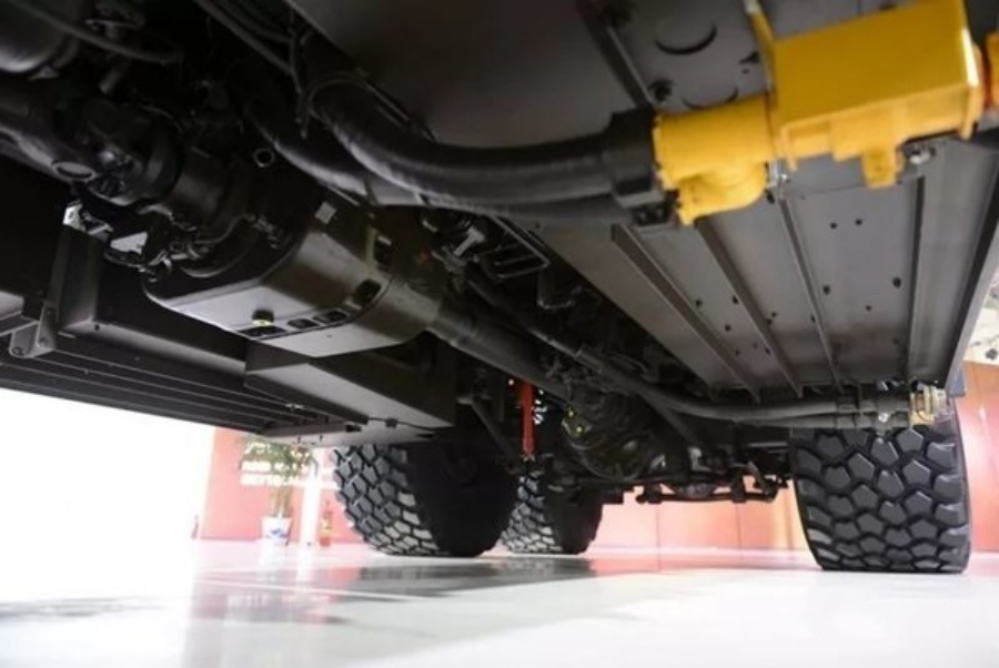 Get up Close with the Rosenbauer Panther Airport Fire Truck (21)