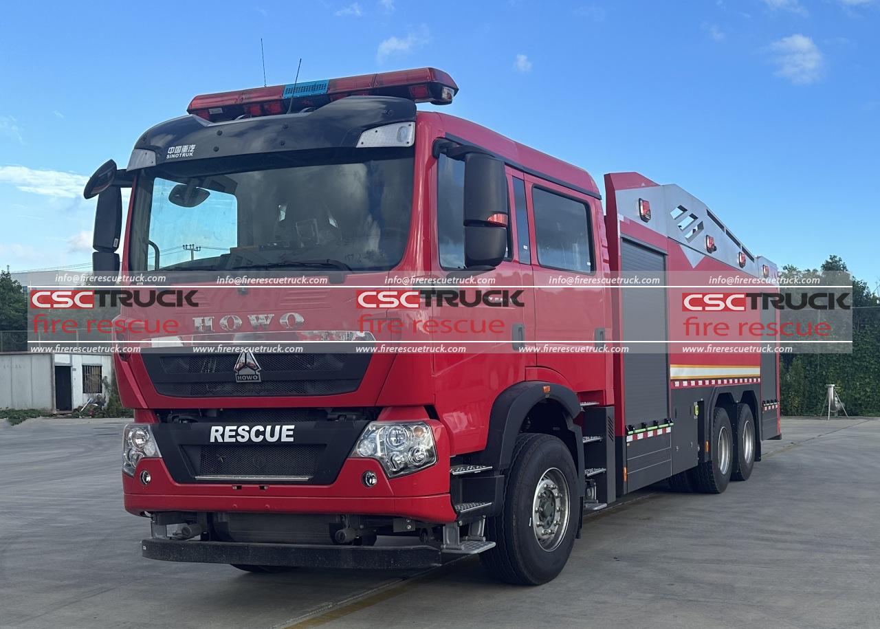How Heavy is a Fire Engine? - Fire Rescue Truck