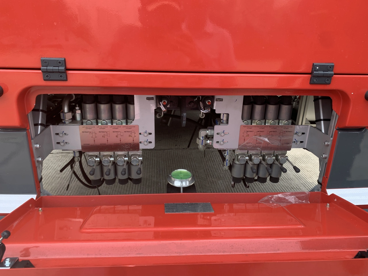 HOWO 32M Ladder Fire Truck (7)
