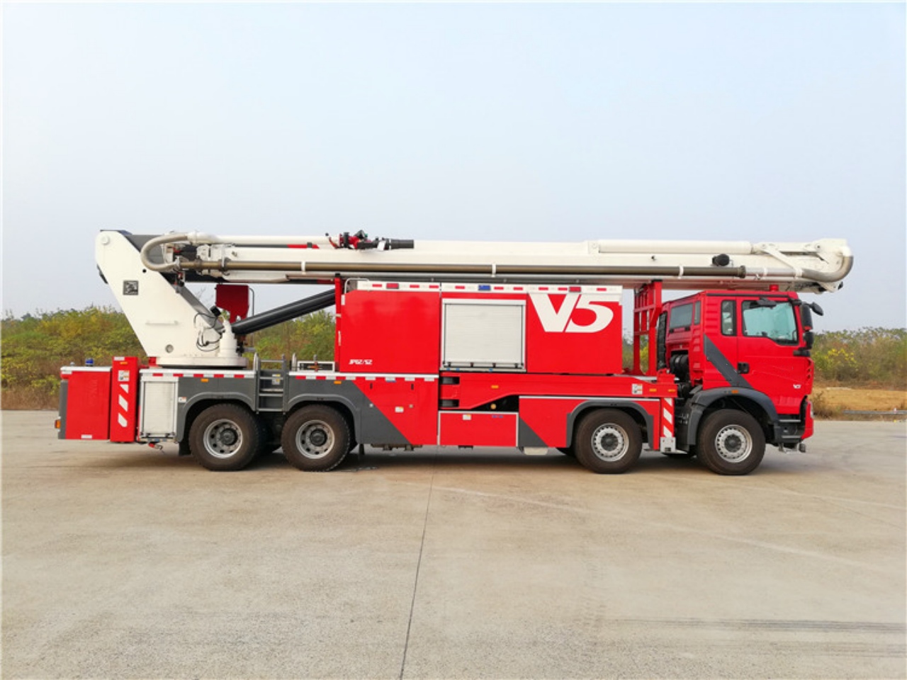HOWO 62M Tower Fire Truck (5)