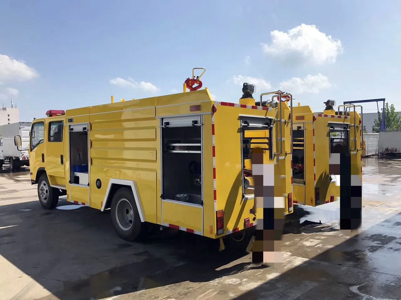 ISUZU 4000 Liters Foam Fire Truck (5)