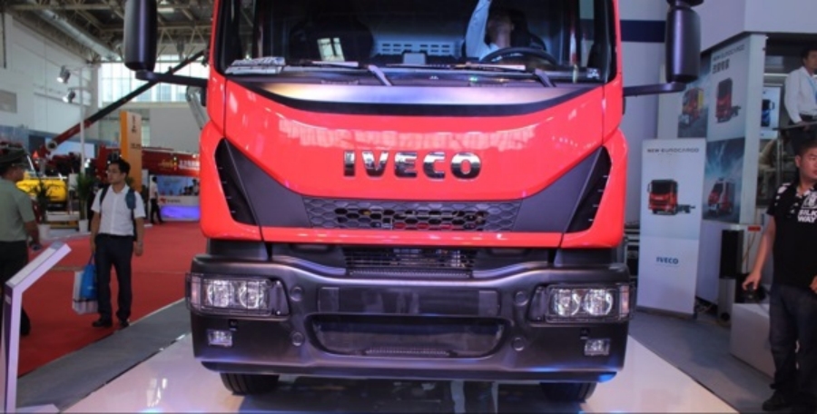 IVECO New Eurocargo Fire Truck Illustrated Overview (4)