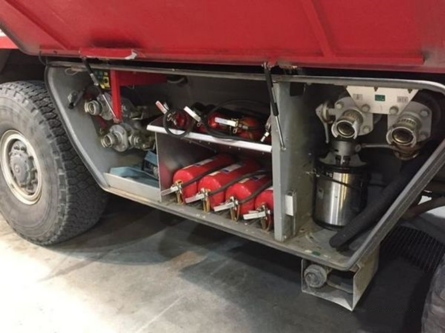 Introduction about the First-generation Panther Airport Fire Truck in the 1990s (6)