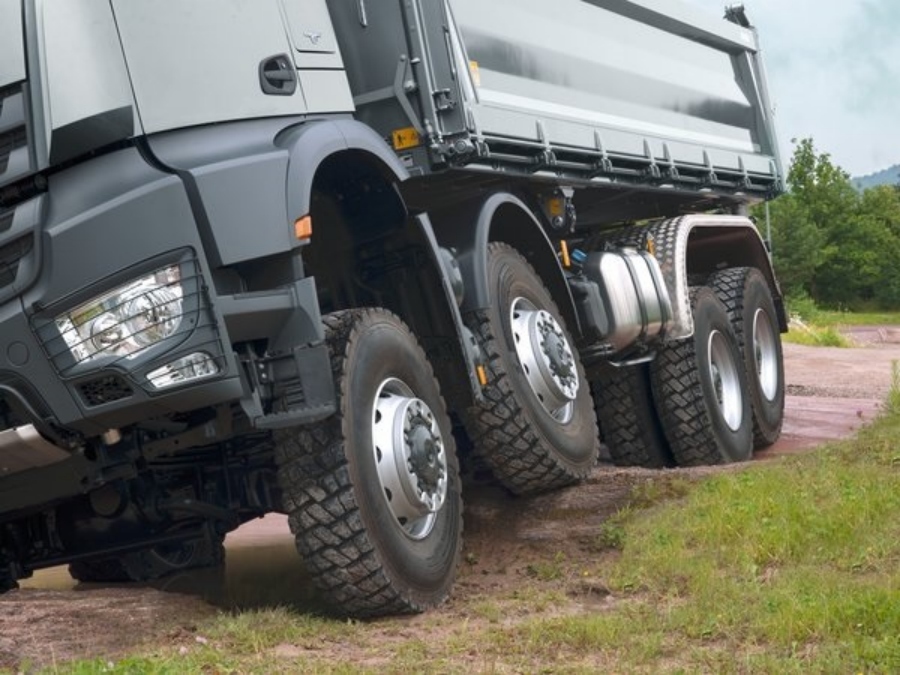 Mercedes-Benz Arocs All-terrain Chassis, 578-horsepower Fire Truck! (10)
