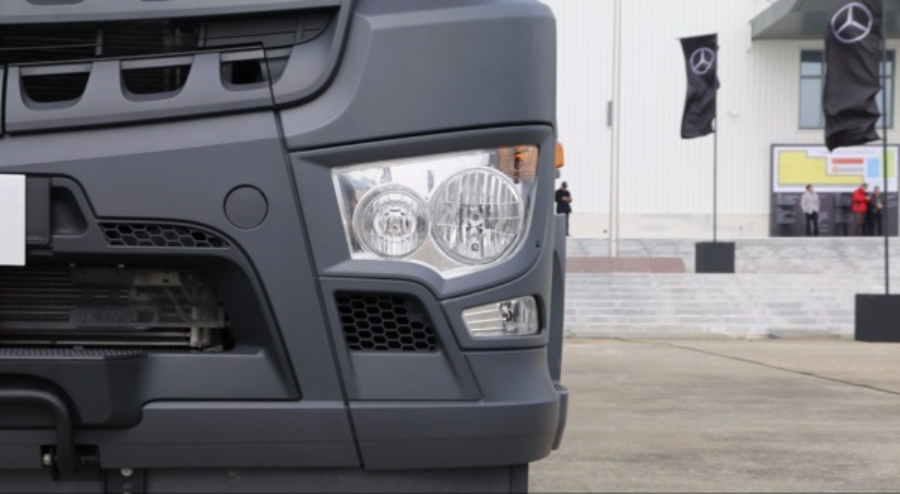 Mercedes-Benz Arocs All-terrain Chassis, 578-horsepower Fire Truck! (5)