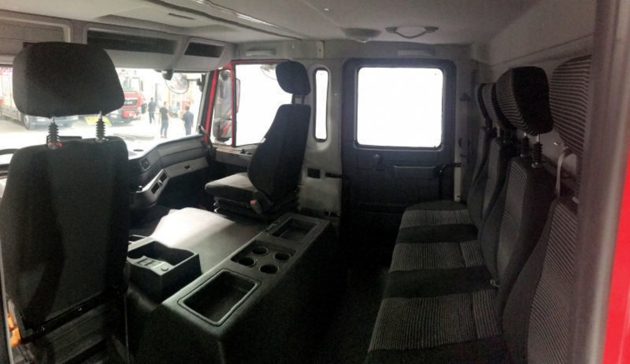SAIC Iveco Hongyan Double-Cab Four-Door Multipurpose Fire Truck — A Powerful Choice! (2)