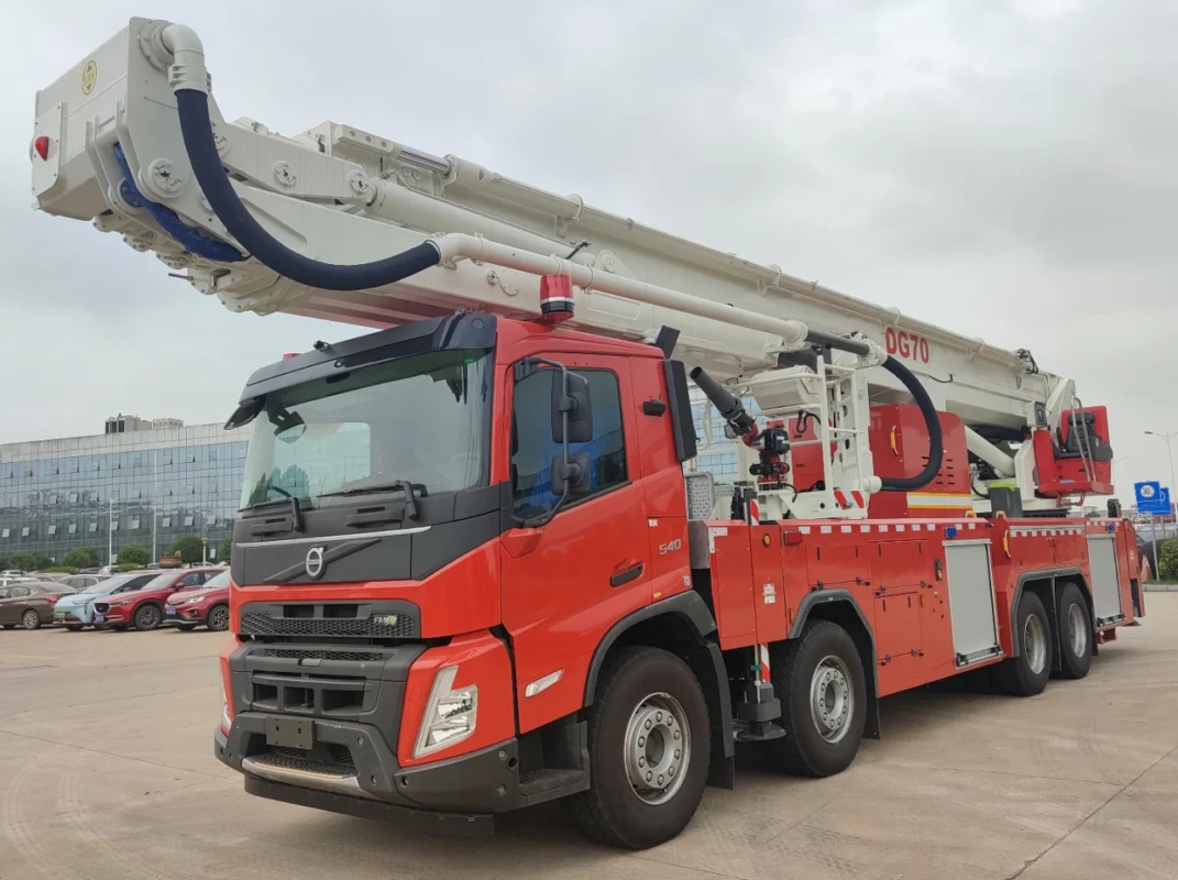VOLVO 70M Aerial Platform Fire Truck