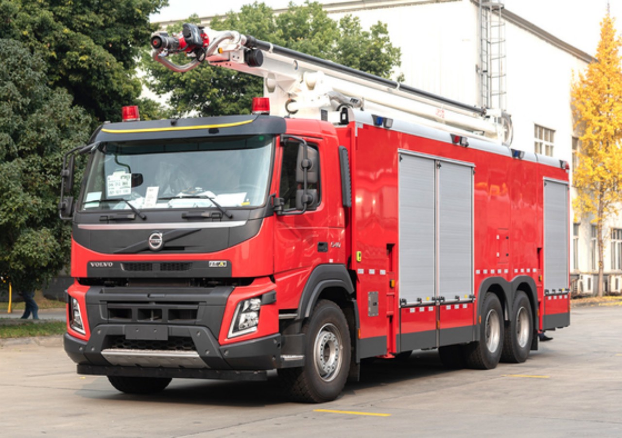 Volvo 25M Water Tower Fire Fighting Truck (2)
