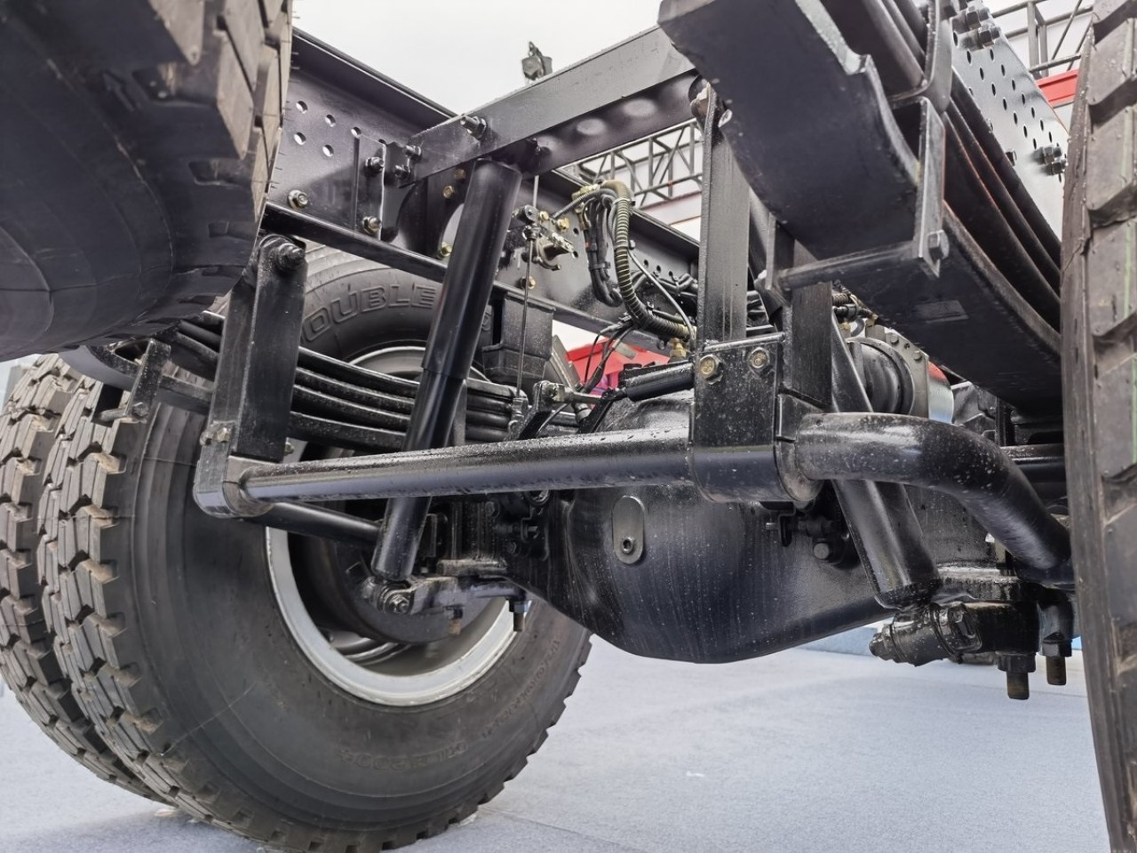 4x4 360HP SAIC Hongyan GENHOO H6 Fire Truck — Modern and Advanced! (14)