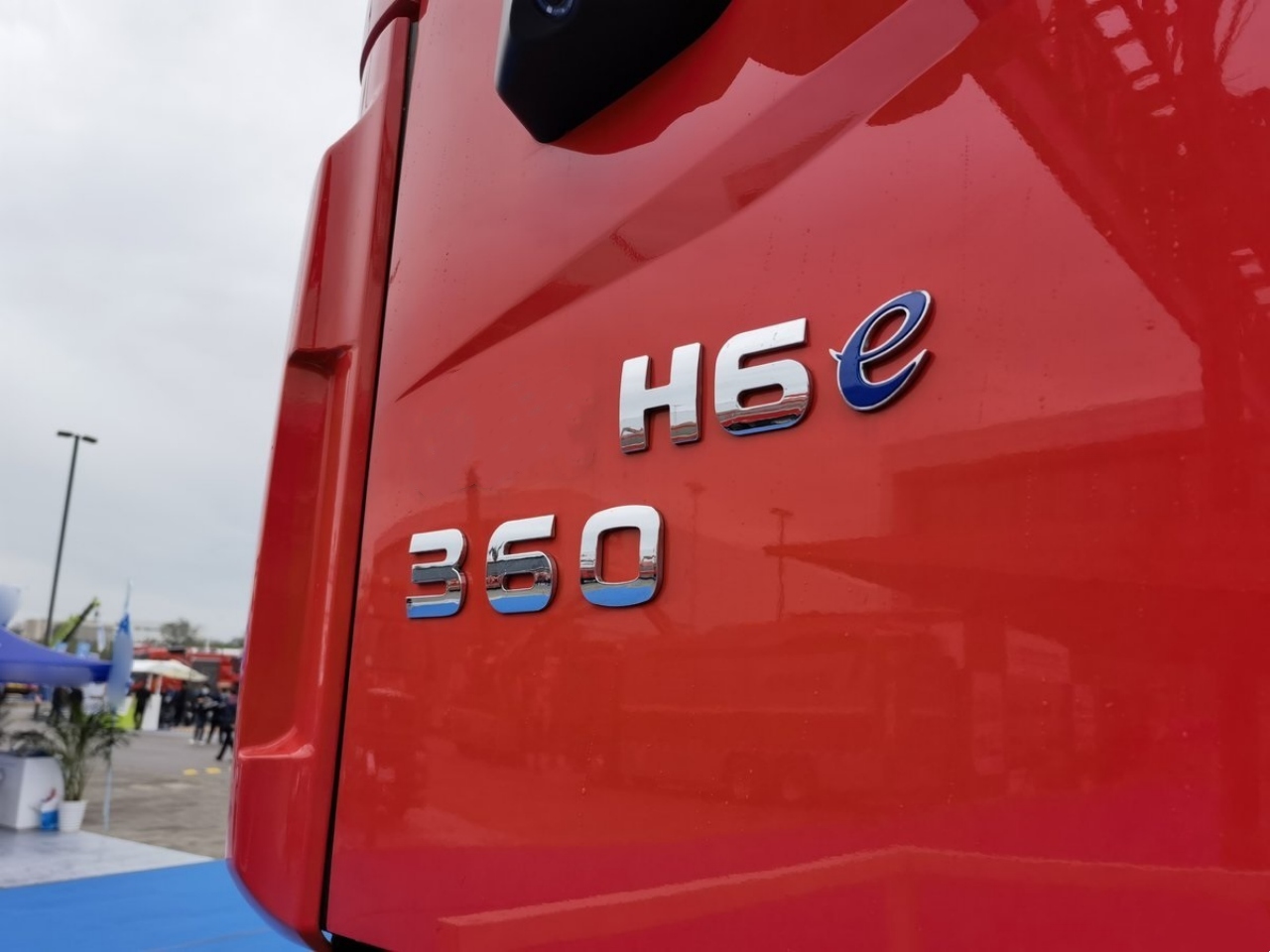 4x4 360HP SAIC Hongyan GENHOO H6 Fire Truck — Modern and Advanced! (6)