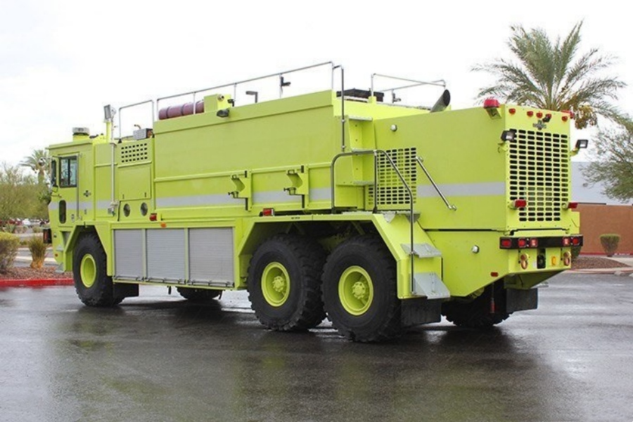 6x6 Oshkosh T3000 Detroit 540 Horsepower 13000 Liter Airport Fire Truck, a Powerhouse Selection! (4)