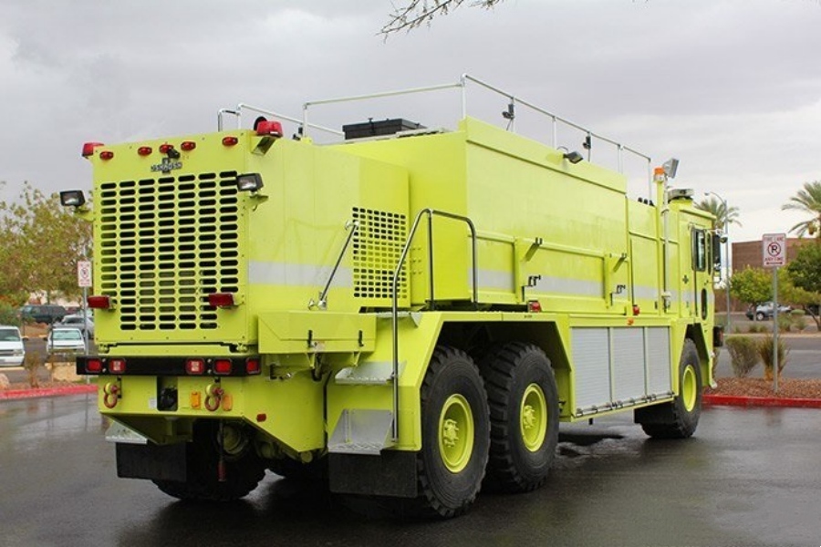 6x6 Oshkosh T3000 Detroit 540 Horsepower 13000 Liter Airport Fire Truck, a Powerhouse Selection! (6)