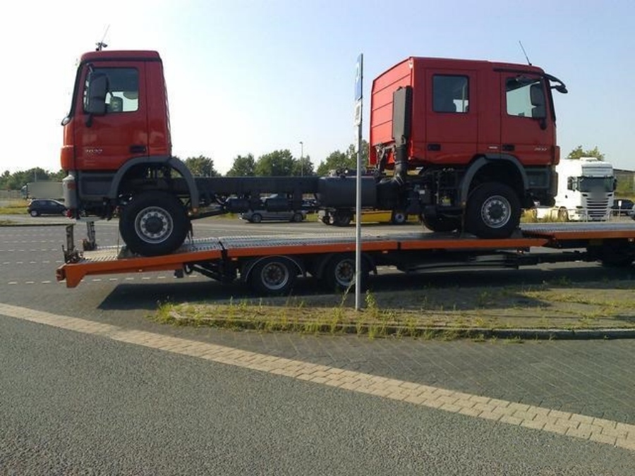 Benz 4WD Fire Truck with Dual Cabins — a Street Combat Master (2)