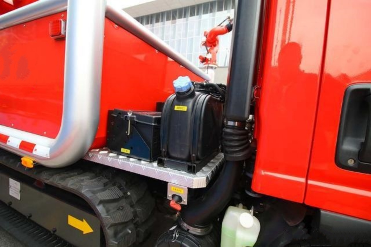 ISUZU 700P Remote Control Fire Truck (6)