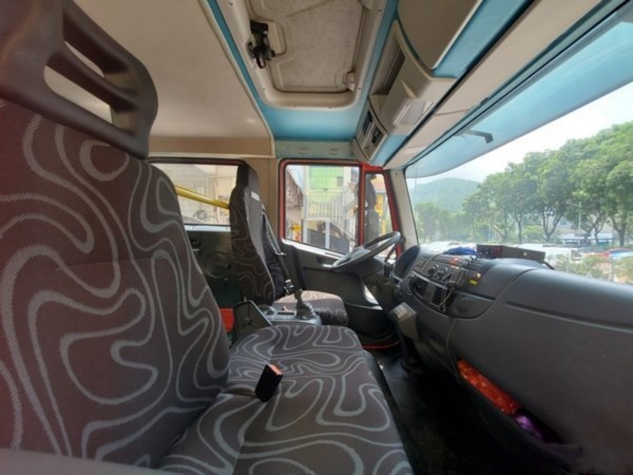 IVECO Eurocargo 3000-Liter Small Foam Fire Truck – The Top Choice for Urban Firefighting! (5)