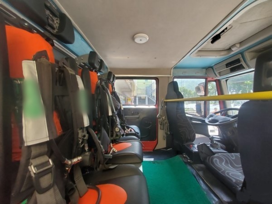 IVECO Eurocargo 3000-Liter Small Foam Fire Truck – The Top Choice for Urban Firefighting! (6)
