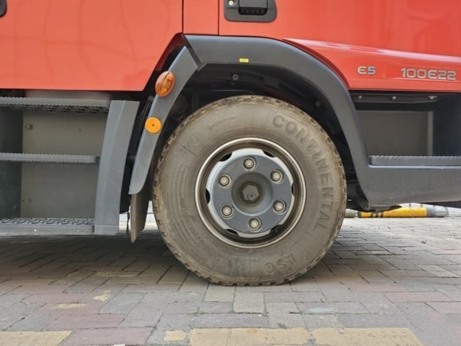IVECO Eurocargo 3000-Liter Small Foam Fire Truck – The Top Choice for Urban Firefighting! (9)