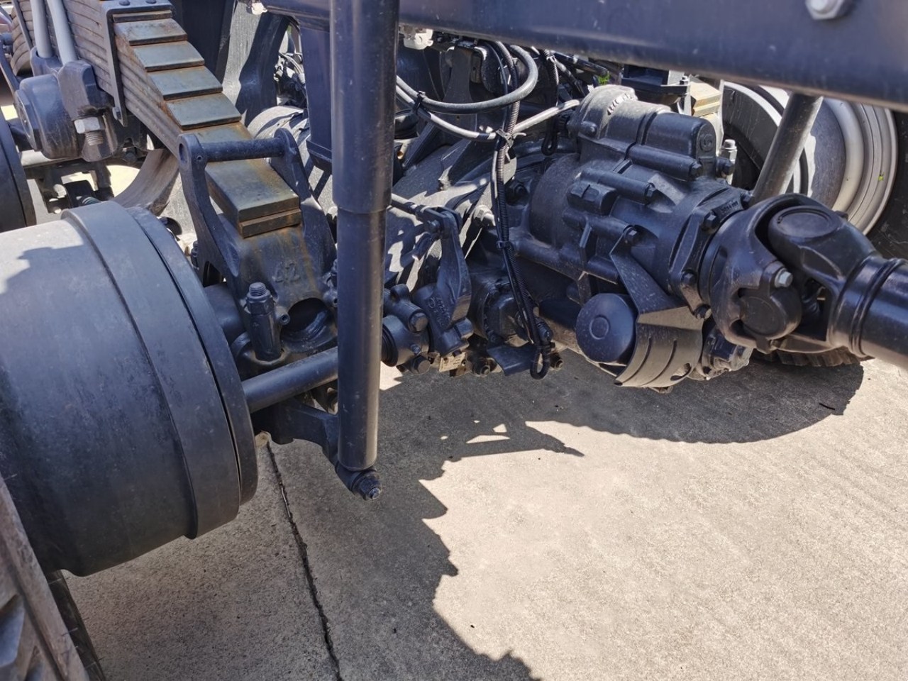 Illustrated Guide 500HP 6x6 Scania XT Airport Fire Truck Chassis (16)