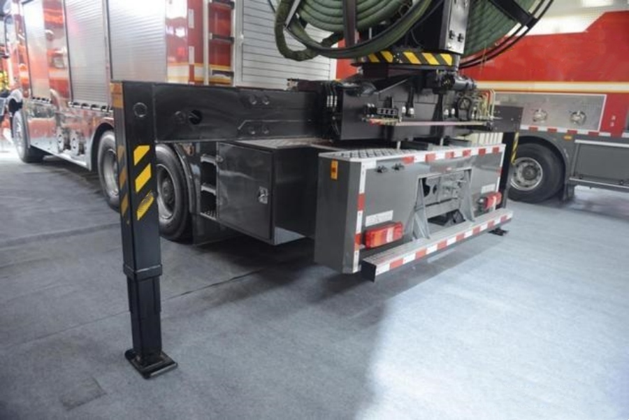Mercedes-Benz Arocs 6×4 Pumper Fire truck, Long-distance Supply! (12)