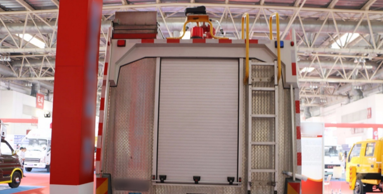 Professional Double-row Cab, HOWO T5G 4x2 Dry Powder Fire Truck (11)