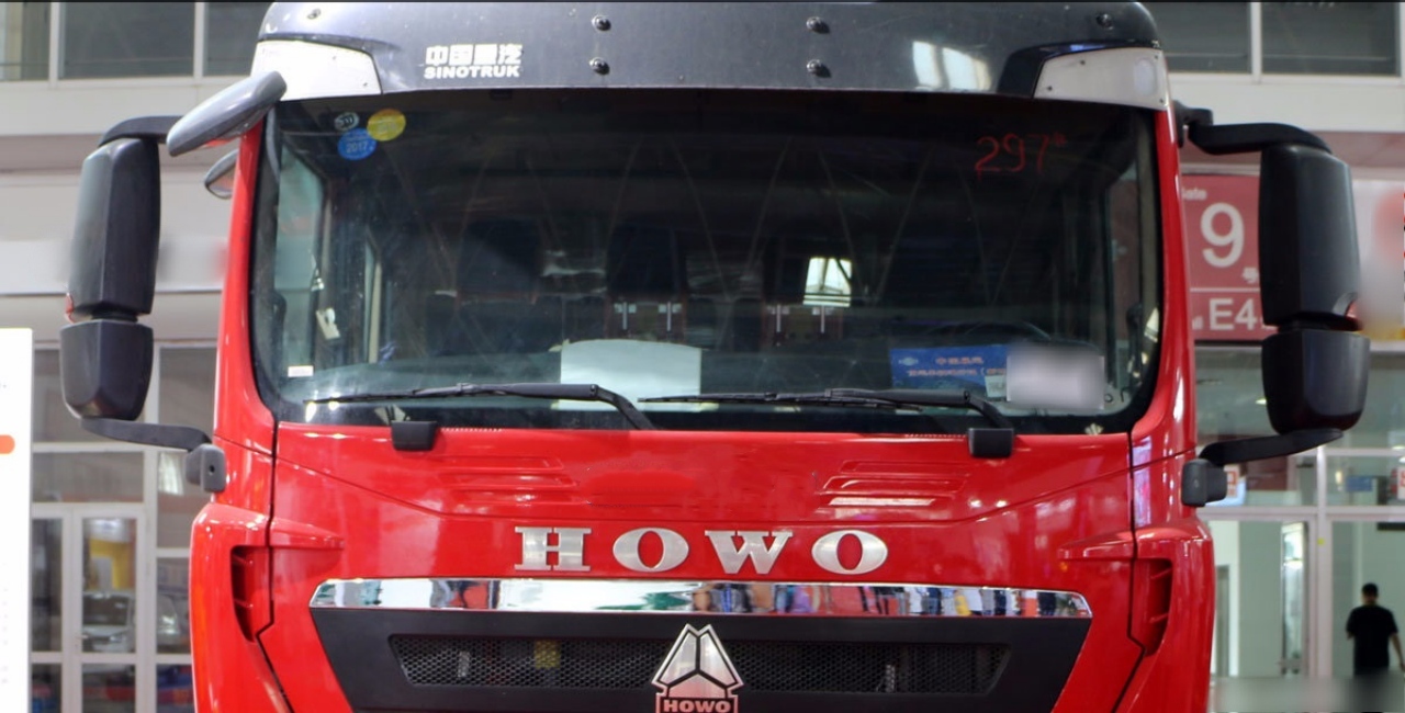 Professional Double-row Cab, HOWO T5G 4x2 Dry Powder Fire Truck (3)