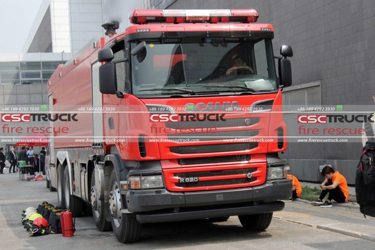 SCANIA R620 8x4 620-horsepower Fire Truck — as Fast as a Sports Car!