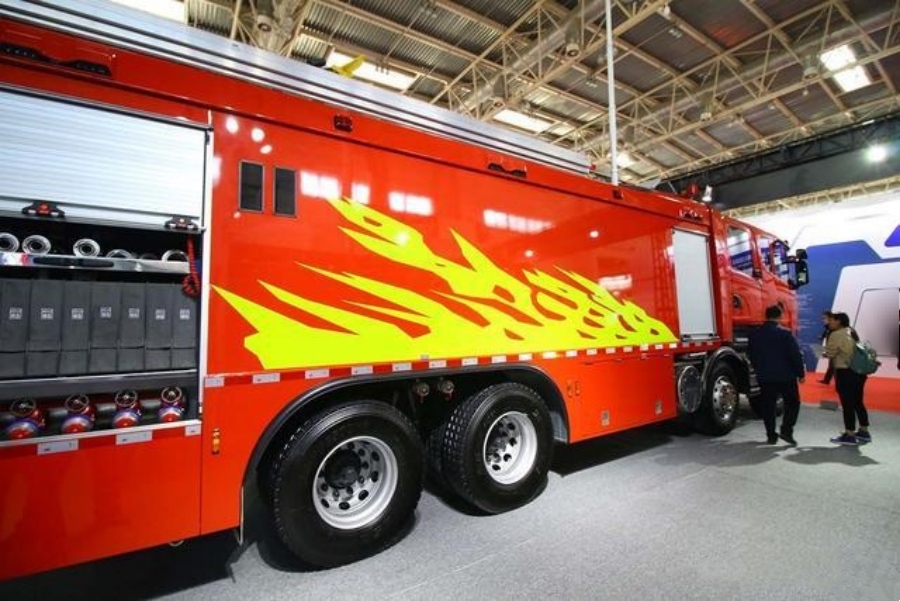Scania R620 8x4 18000 Liter Water Foam Fire Truck, V8 Flagship! (11)