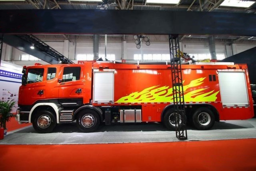 Scania R620 8x4 18000 Liter Water Foam Fire Truck, V8 Flagship! (3)