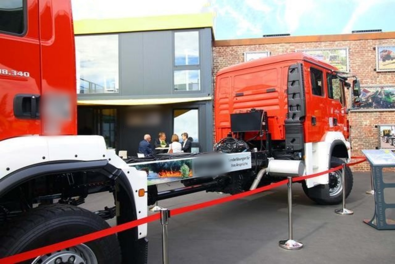 The Core of the MAN TGM Dual-cab Fire Truck — Chassis Disassembly! (5)
