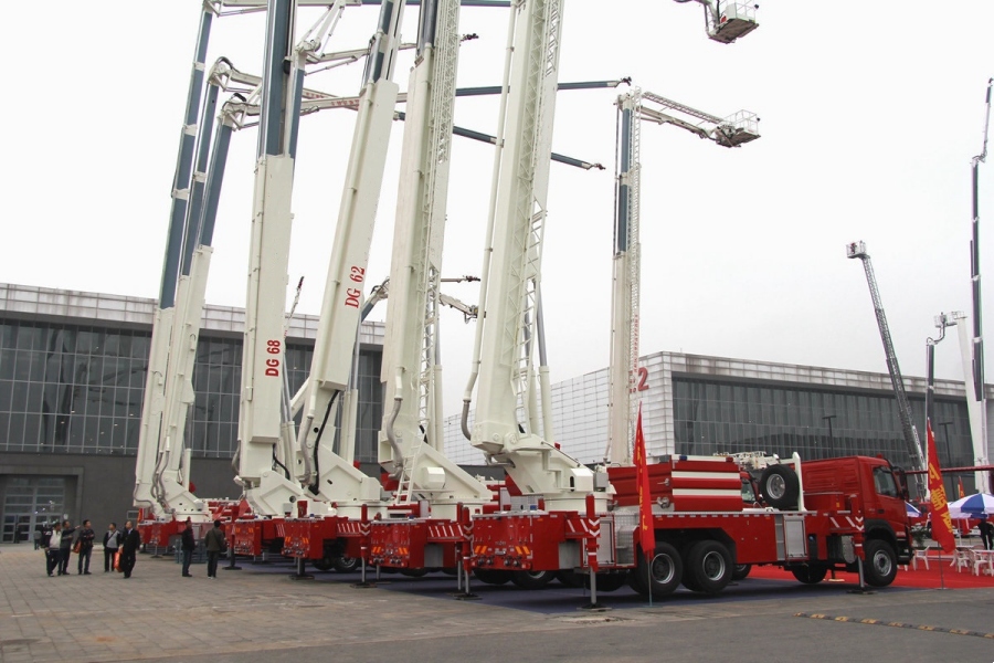The Development History of Aerial Fire Trucks (18)