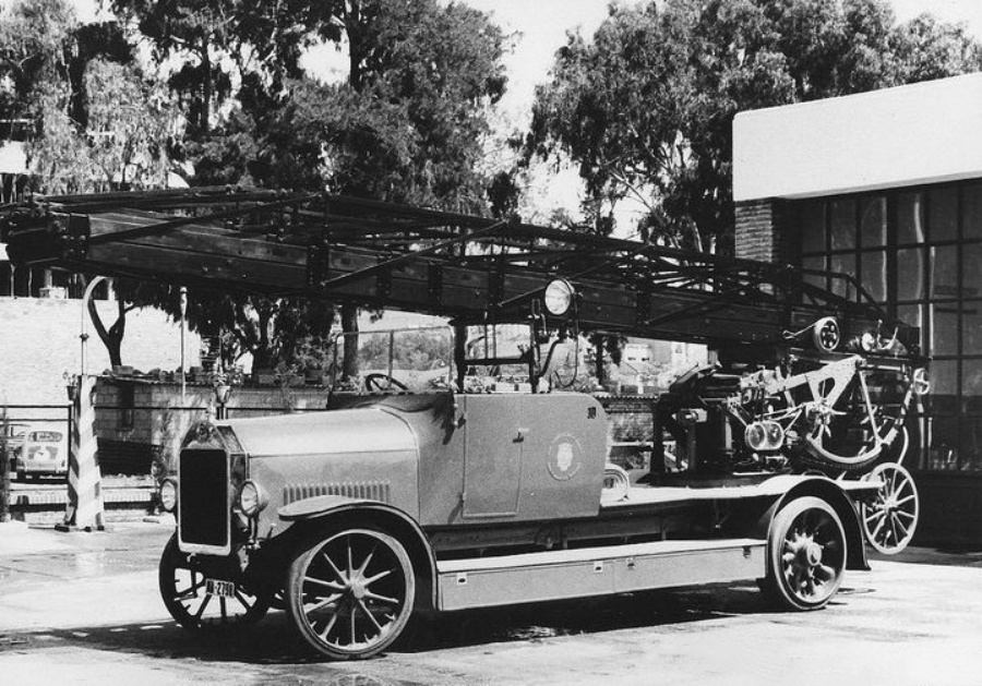 The Development History of Aerial Fire Trucks (6)